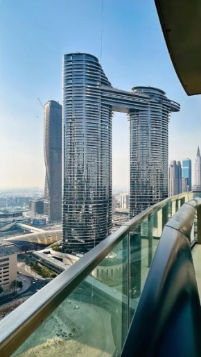 Dubai Mall Direct Access Apartment - Burj Vista
